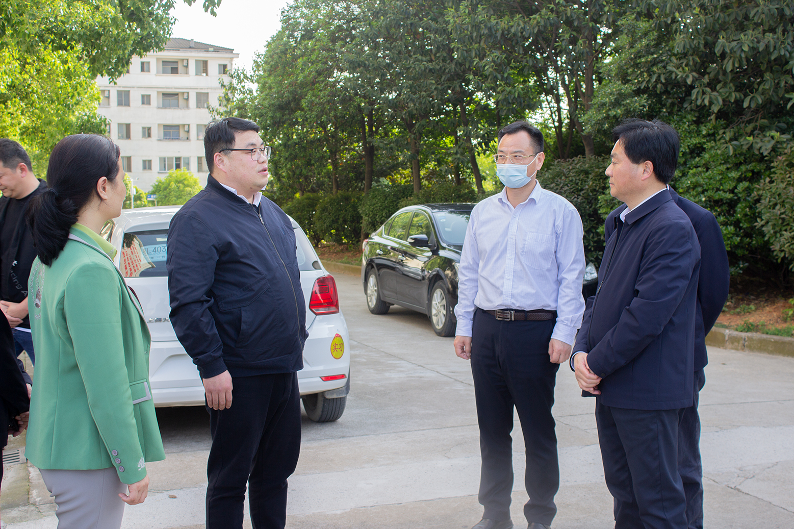 乘春風(fēng)，開快車，高水平建設(shè)產(chǎn)業(yè)人才高地 | 市委常委、組織部部長徐小兵來校調(diào)研人才工作(圖5)